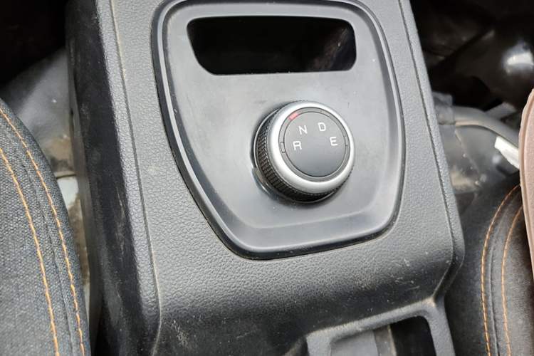 Used Karry Jiangtun E6 2024 AVIC 38.64 kWh Wide-body Edition Gear Lever