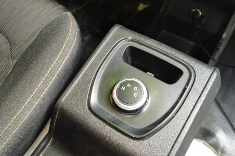 Used Karry Jiangtun E6 2024 AVIC 38.64 kWh Wide-body Edition Gear Lever