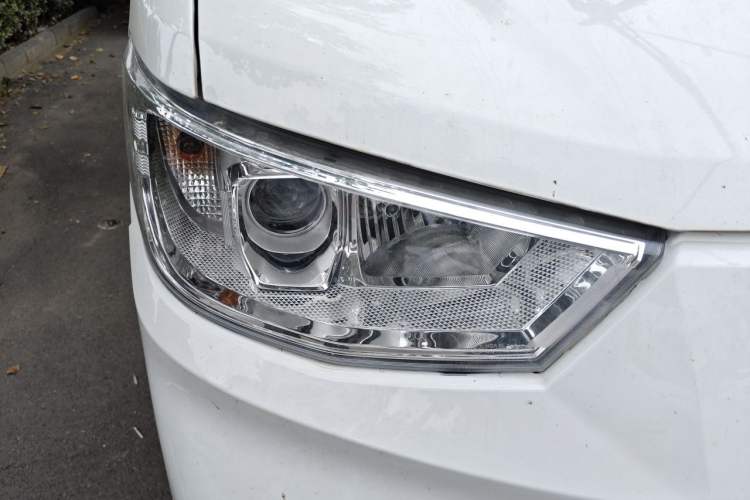 Used Karry Jiangtun E6 2024 AVIC 38.64kWh Wide-Heart Edition Right Front Headlight