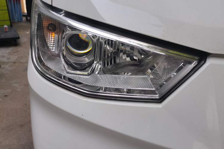Used Karry Jiangtun E6 2024 AVIC 38.64 kWh Wide-body Edition Right Front Headlight