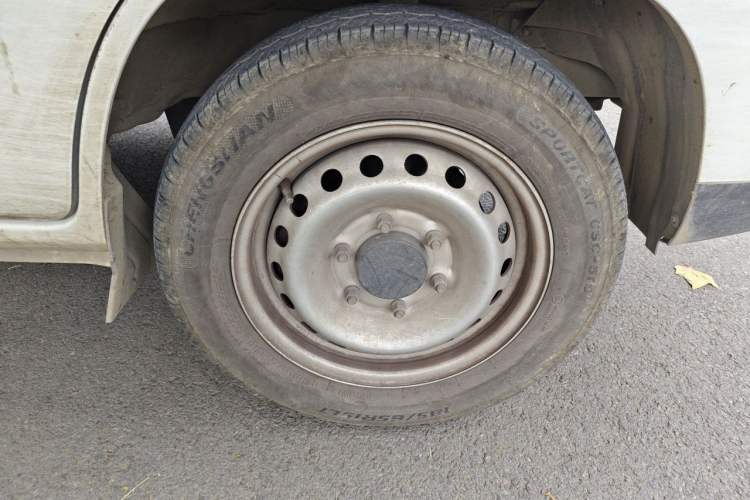 Used Karry Jiangtun E6 2024 AVIC 38.64kWh Wide-Heart Edition Right Front Wheel Hub