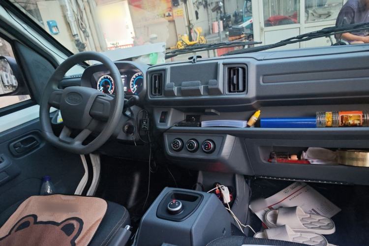 Used Karry Jiangtun E6 2026 Model Guoxuan 40.55kWh Wide-Heart Edition Center Console