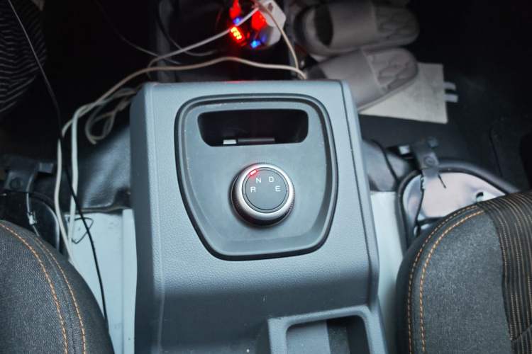 Used Karry Jiangtun E6 2026 Model Guoxuan 40.55kWh Wide-Heart Edition Gear Lever