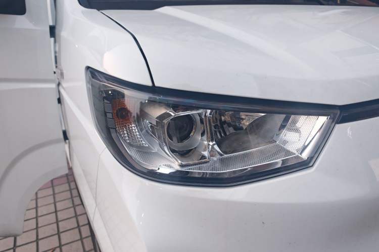 Used Karry Jiangtun E6 2026 Model Guoxuan 40.55kWh Wide-Heart Edition Right Front Headlight