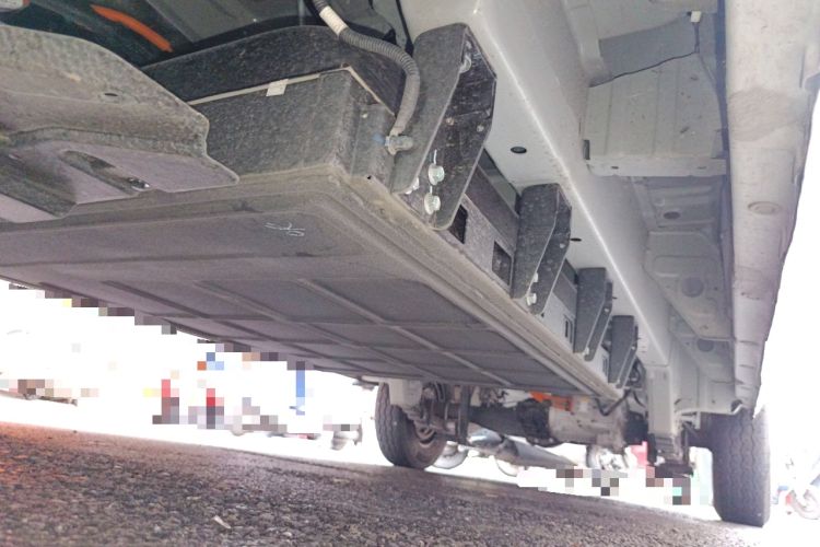 Used Karry Jiangtun E7 2024 Mingchuan 7-Seater Model Chassis Front Left