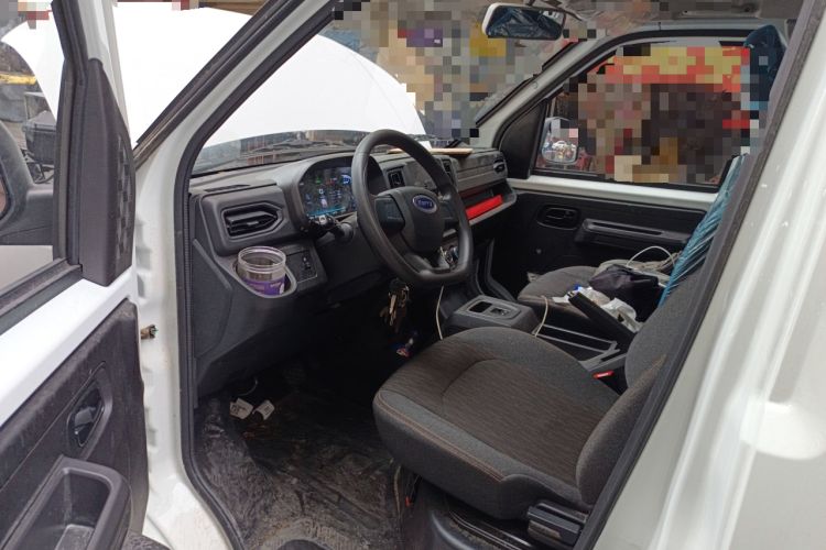 Used Karry Jiangtun E7 2024 Mingchuan 7-Seater Model Driver Seat