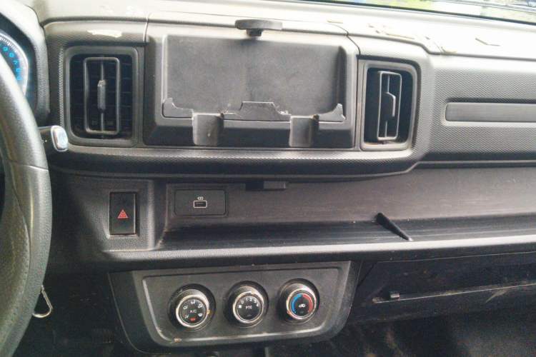 Used Karry Jiangtun E7 2024 Startup Edition Audio And AC Panel
