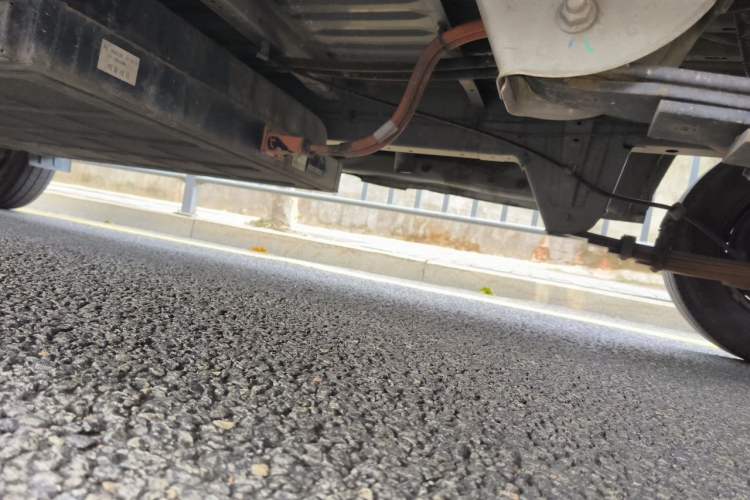 Used Karry Jiangtun E7 2024 Mingchuan 7-Seater Model Chassis Front Right