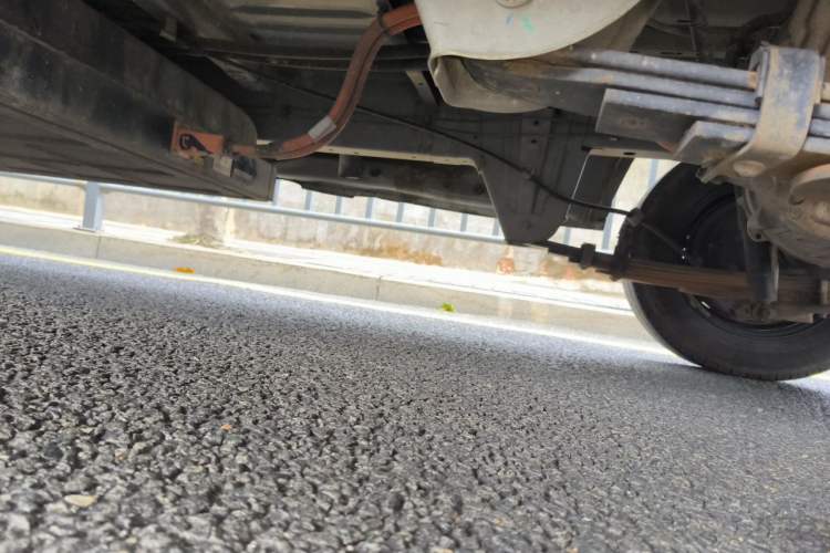 Used Karry Jiangtun E7 2024 Mingchuan 7-Seater Model Chassis Rear
