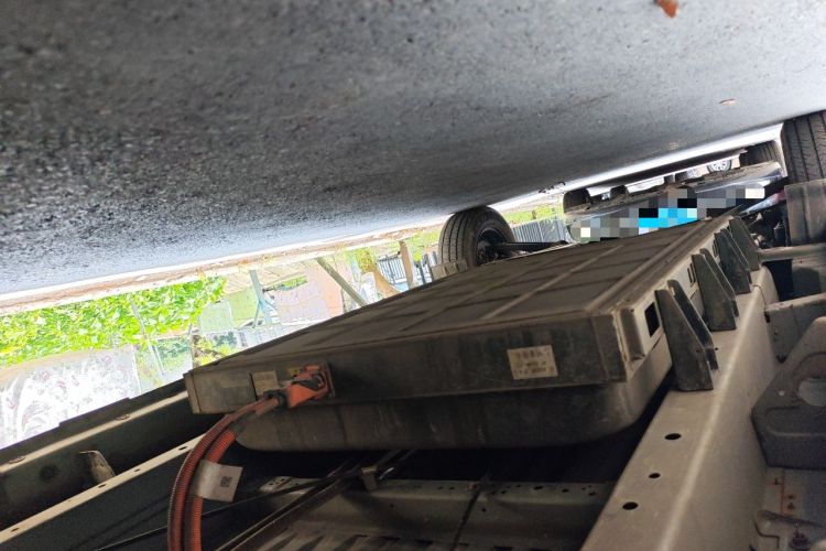 Used Karry Jiangtun E7 2024 Mingchuan 7-Seater Model Chassis Rear Left
