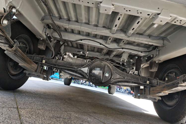 Used Karry Jiangtun E7 2024 Mingchuan 7-Seater Model Chassis Rear