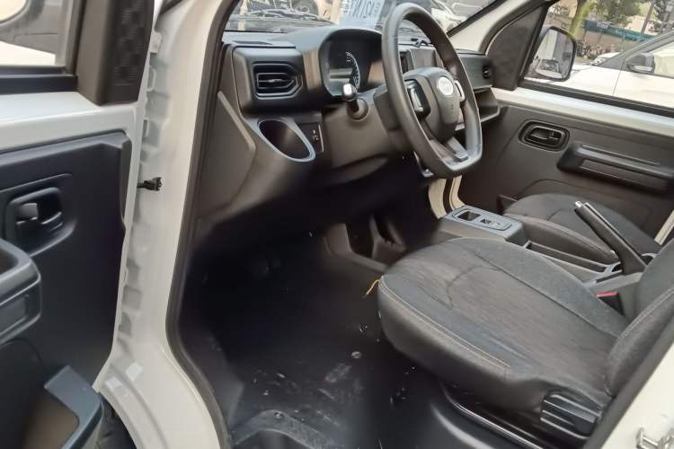 Used Karry Jiangtun E7 2024 Mingchuang 6-Seater Version Driver Seat