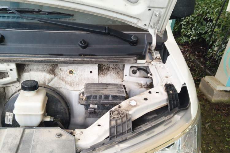 Used Karry Jiangtun E7 2024 Startup Edition Engine Bay Left