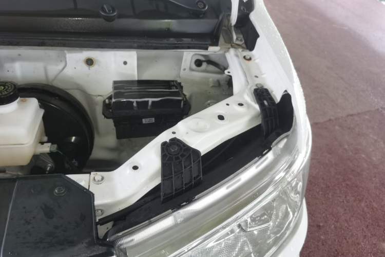 Used Karry Jiangtun E7 2024 Wealthy Edition Engine Bay Left