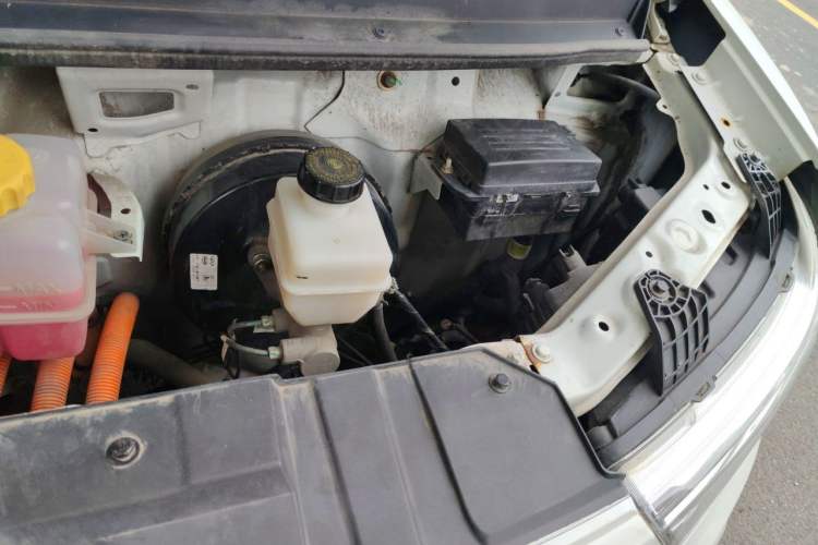 Used Karry Jiangtun E7 2024 Wealthy Edition Engine Bay Left