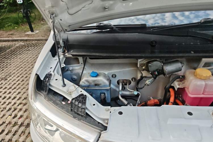 Used Karry Jiangtun E7 2024 Wealthy Edition Engine Bay Right