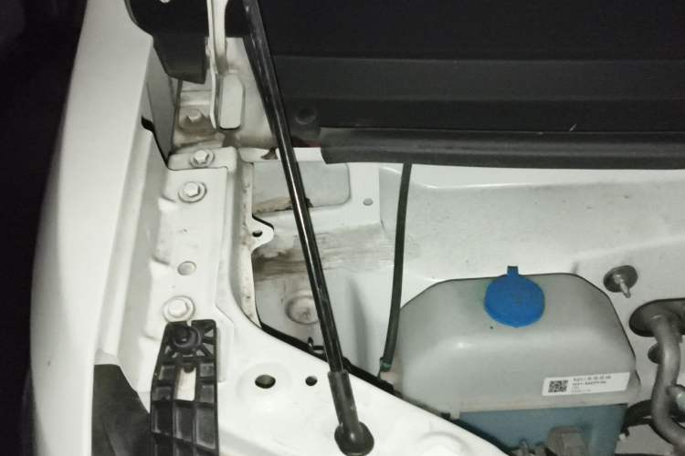 Used Karry Jiangtun E7 2024 Mingchuang 6-Seater Version Engine Bay Right