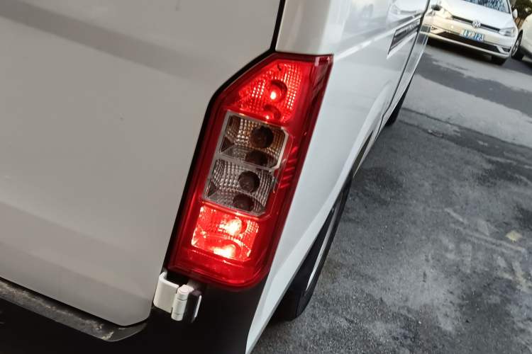 Used Karry Jiangtun E7 2024 Mingchuang 6-Seater Version Exterior 2