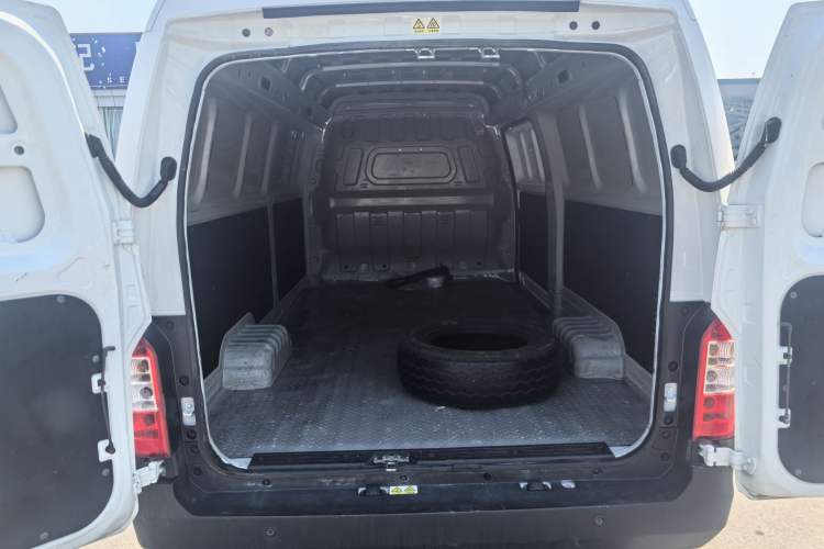 Used Karry Jiangtun E7 2024 Startup Edition Exterior 9