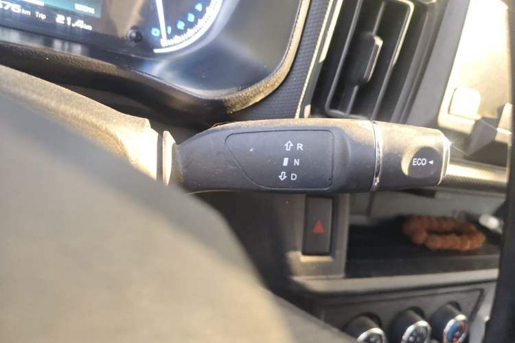 Used Karry Jiangtun E7 2024 Wealthy Edition Gear Lever