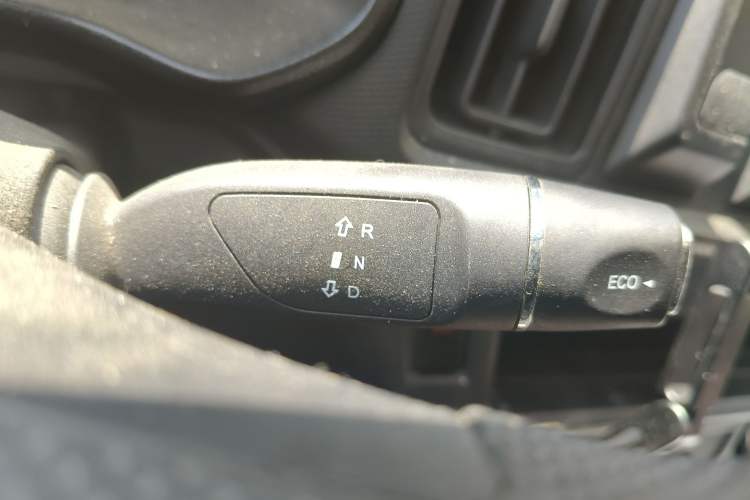 Used Karry Jiangtun E7 2024 Wealthy Edition Gear Lever