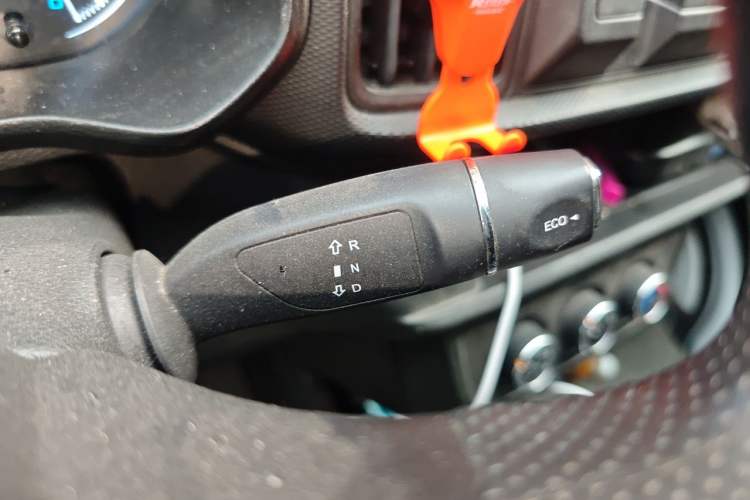 Used Karry Jiangtun E7 2024 Wealthy Edition Gear Lever