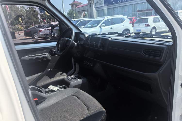 Used Karry Jiangtun E7 2024 Startup Edition Interior 1