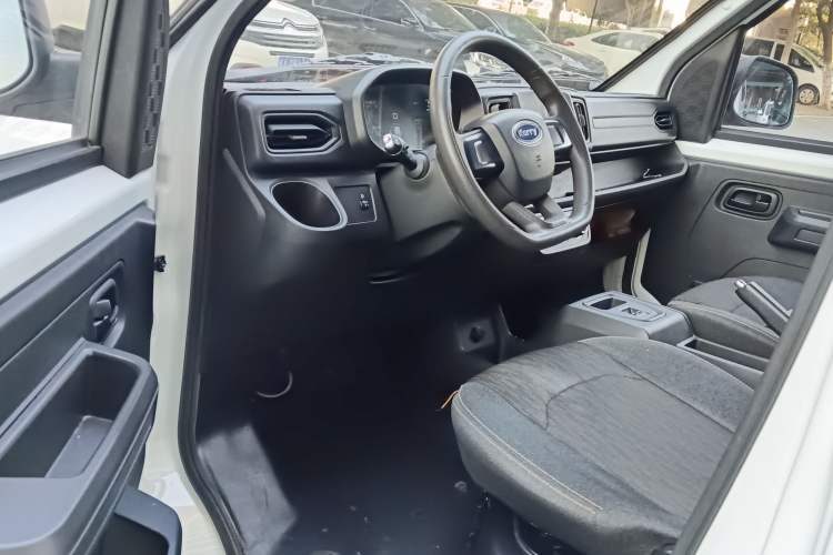 Used Karry Jiangtun E7 2024 Mingchuang 6-Seater Version Interior 3