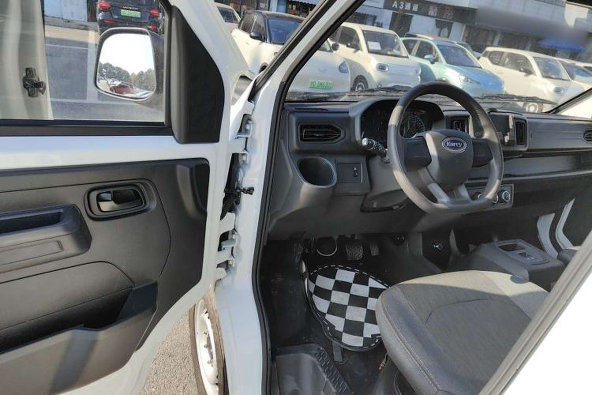 Used Karry Jiangtun E7 2024 Mingchuang 6-Seater Version Interior 3