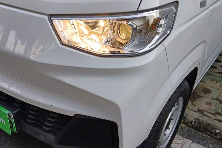 Used Karry Jiangtun E7 2024 Mingchuang 6-Seater Version Left Front Headlight