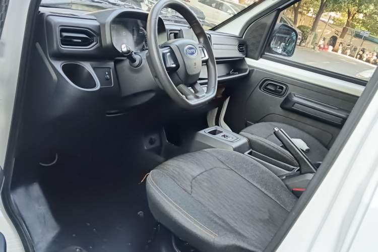 Used Karry Jiangtun E7 2024 Mingchuang 6-Seater Version Left Front Seat