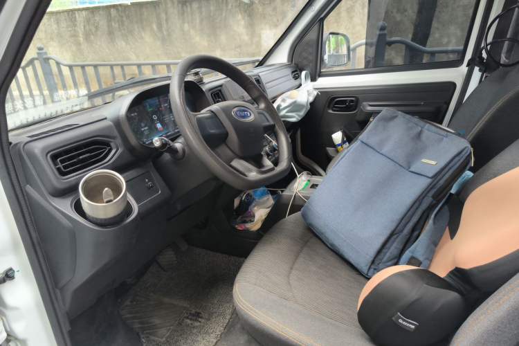 Used Karry Jiangtun E7 2024 Mingchuan 7-Seater Model Left Front Seat