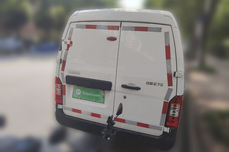 Used Karry Jiangtun E7 2024 Wealthy Edition Rear