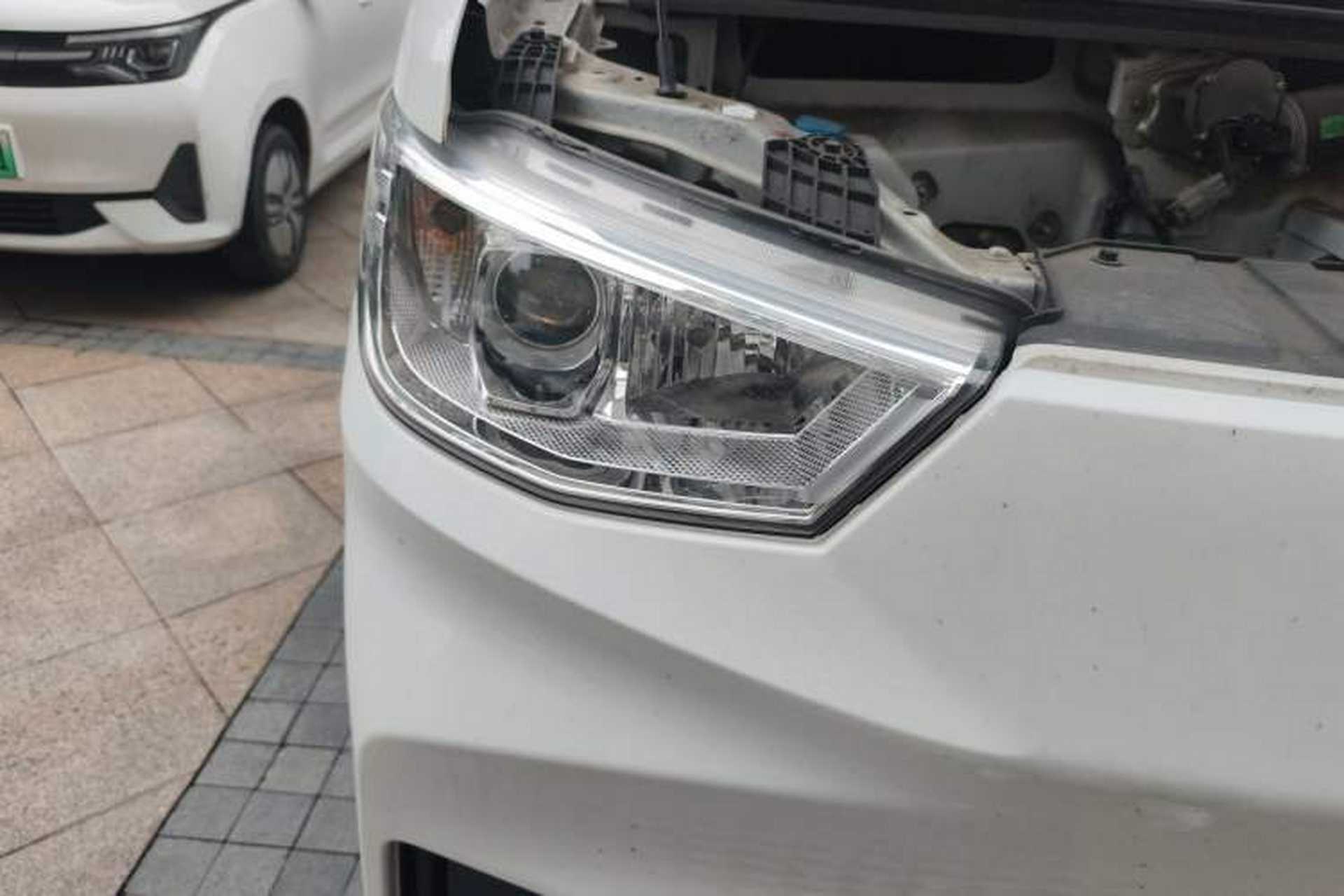 Used Karry Jiangtun E7 2024 Startup Edition Right Front Headlight