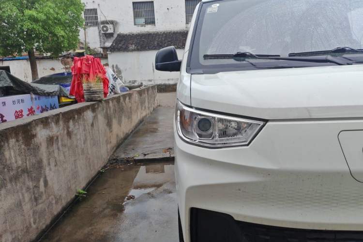 Used Karry Jiangtun E7 2024 Mingchuang 6-Seater Version Right Front Headlight