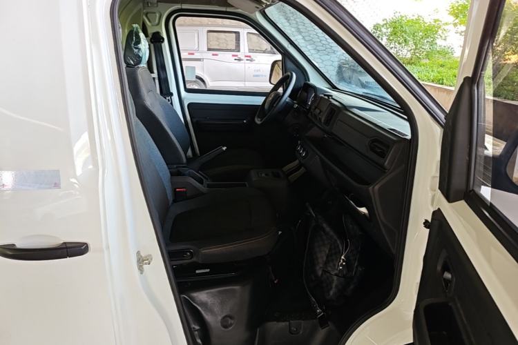 Used Karry Jiangtun E7 2024 Startup Edition Right Front Seat