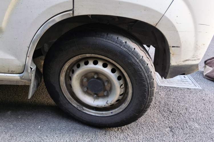 Used Karry Jiangtun E7 2024 Wealthy Edition Right Front Wheel Hub