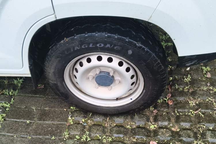 Used Karry Jiangtun E7 2024 Startup Edition Right Front Wheel Hub