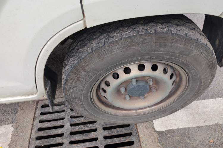 Used Karry Jiangtun E7 2024 Wealthy Edition Right Front Wheel Hub