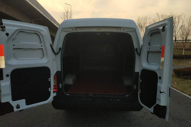 Used Karry Jiangtun E7 2024 Startup Edition Trunk