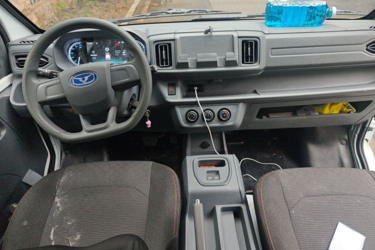 Used Karry Jiangtun E7 2025 Model Entrepreneur Edition 41.86 kWh, 6-seater Center Console