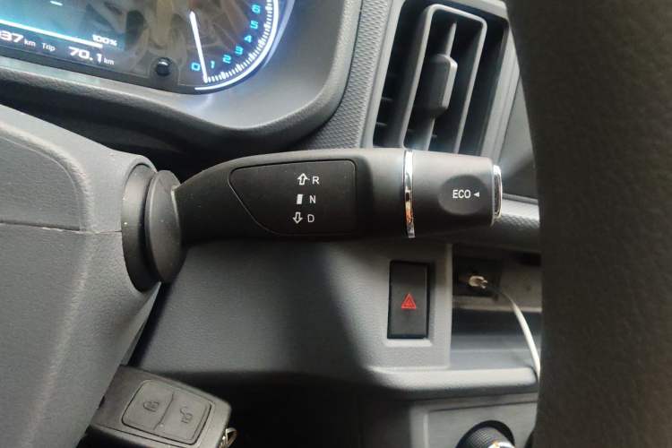 Used Karry Jiangtun E7 2025 Model Entrepreneur Edition 41.86 kWh, 6-seater Gear Lever