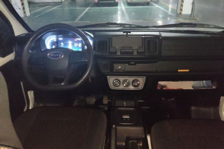 Used Karry Jiangtun E7 2025 Economy Version Interior 2