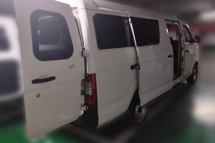 Used Karry Jiangtun E7 2025 Economy Version Rear Right 45 Deg