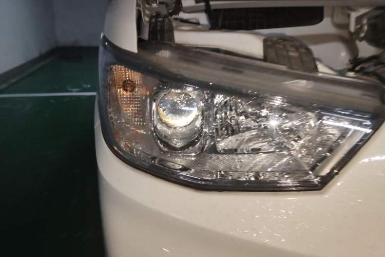 Used Karry Jiangtun E7 2025 Economy Version Right Front Headlight