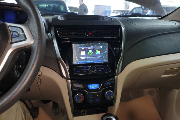 Used Karry K50 2015 1.5L Manual Luxury Model Audio And AC Panel