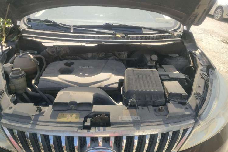 Used Karry K50 2015 1.5L Manual Luxury Model Engine Bay