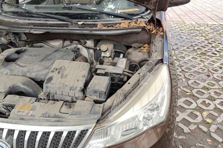 Used Karry K50 2015 1.5L Manual Comfort Model Engine Bay Left