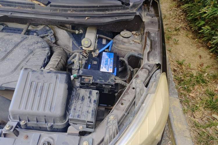 Used Karry K50 2015 1.5L Manual Comfort Model Engine Bay Left