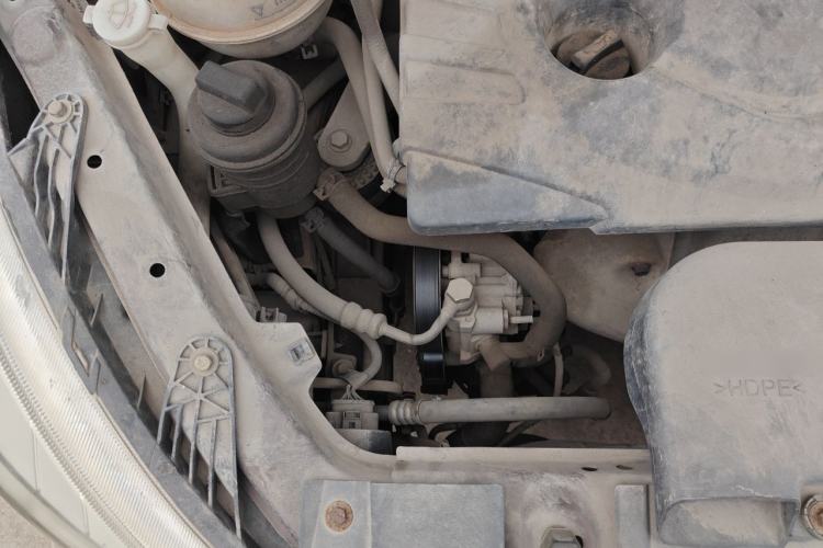 Used Karry K50 2015 1.5L Manual Comfort Model Engine Bay Right